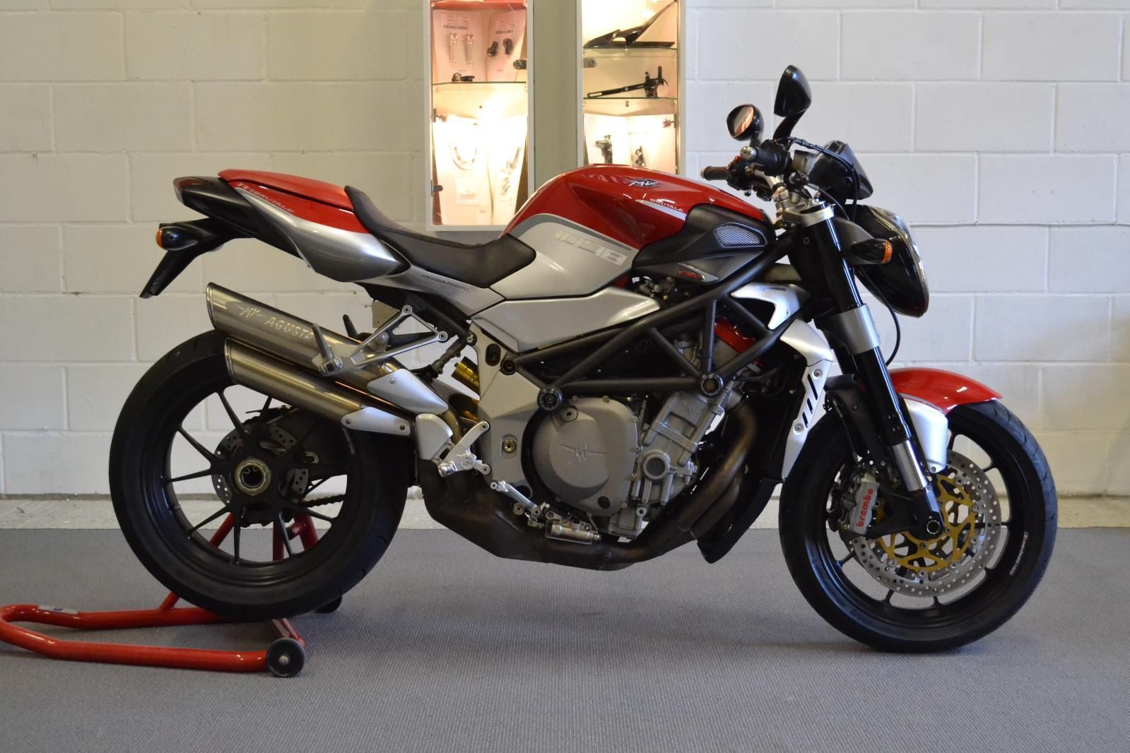 2008 MV Agusta Brutale 910 S: pics, specs and information 