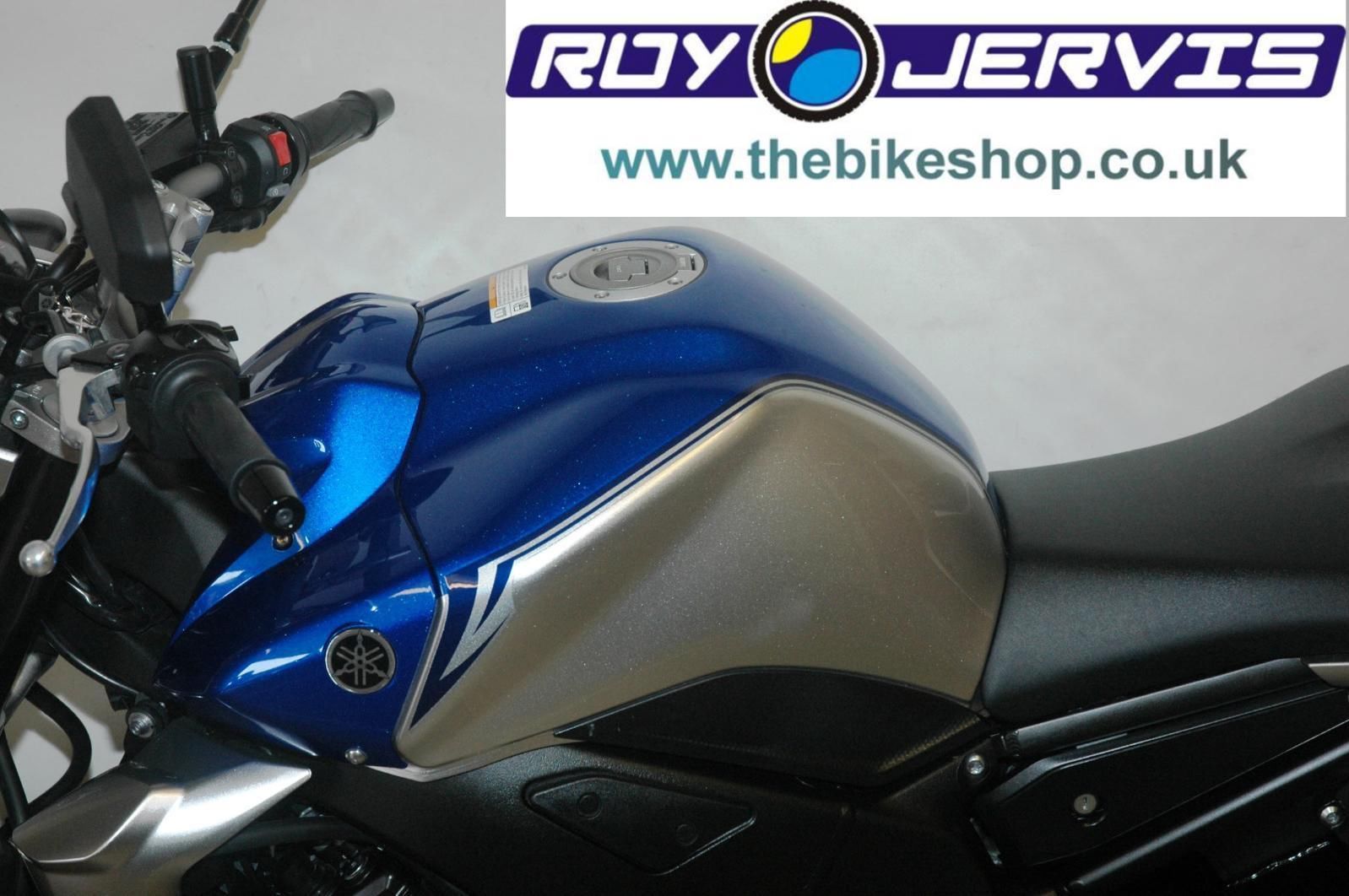 2014 (14) Yamaha FZ1 N 1000cc Naked Blue 1 Owner ONLY 4000 