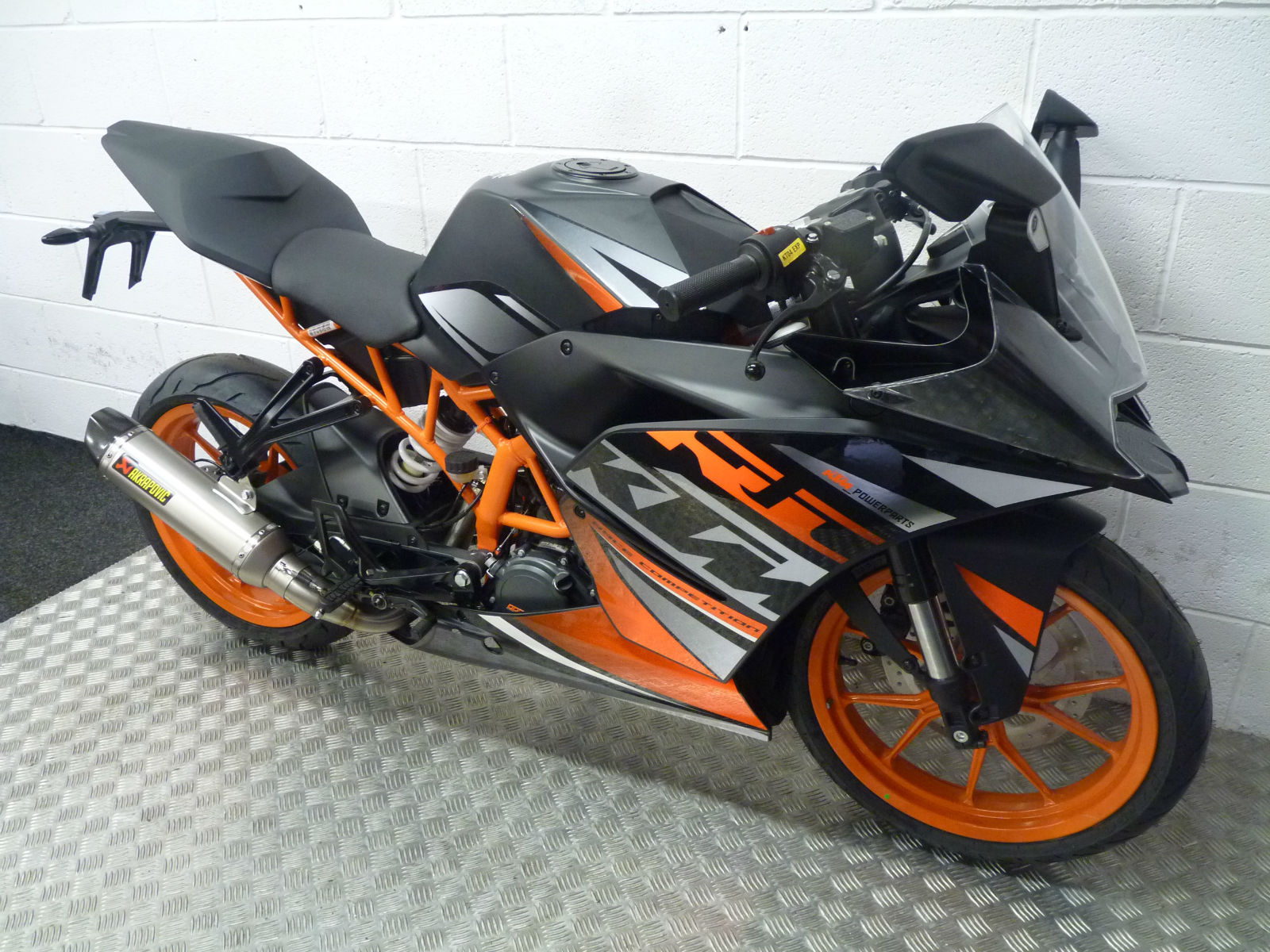 KTM RC 125 2015 SPORTS BIKE NOW WITH FREE AKRAPOVIC EXHAUST AT CRAIGS